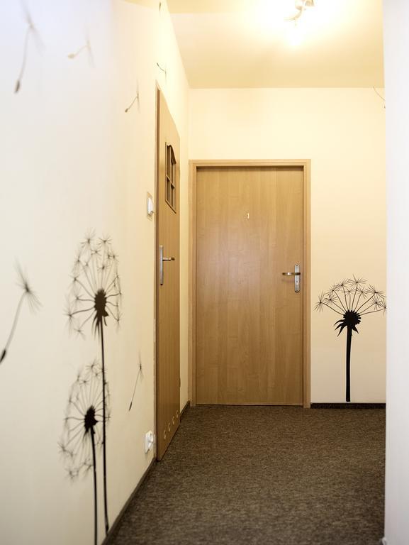 Flower Rooms Krasków Exterior foto